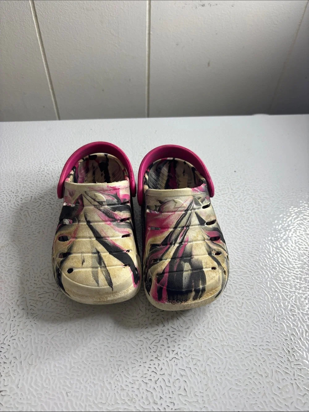 Kids Slip-On Clog in Pink and White